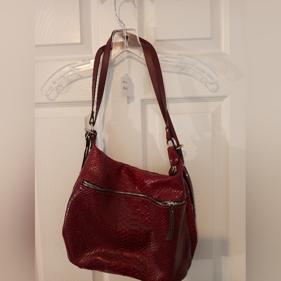 Gianna Conti Vers Pelle leather convertible shoulder bag/backpack - Picture 2 of 5